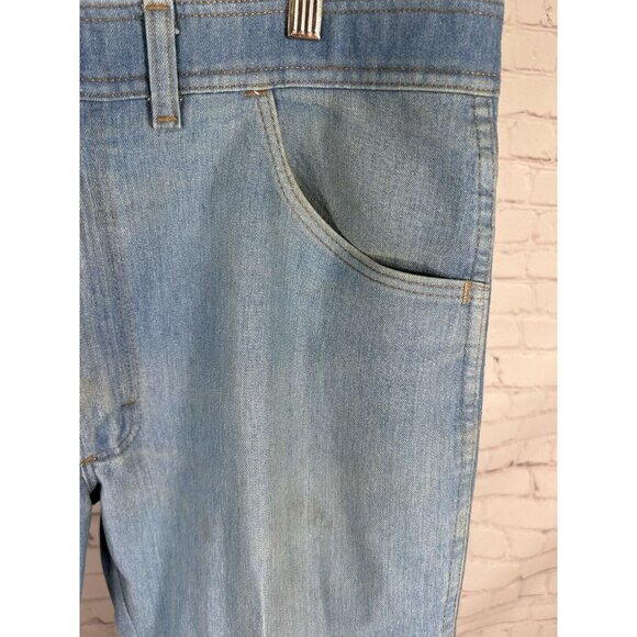 VTG Wrangler Light Wash Distressed Blue Denim Wide Leg Men’s Jeans (36 X 29) - Picture 10 of 16